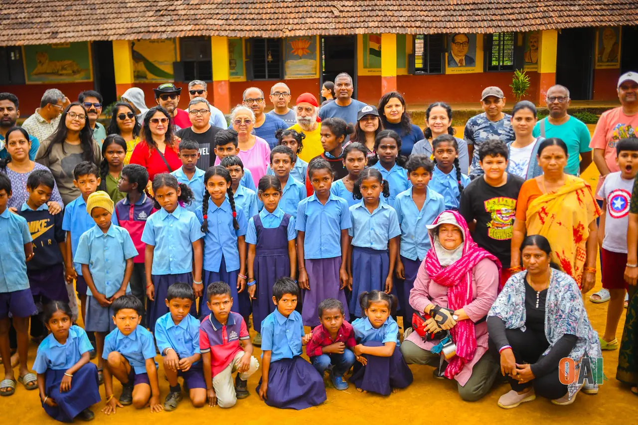 OAI members and local schoolchildren at Sirangala Village, Suntikoppa